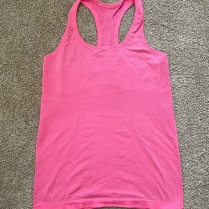 Lululemon Swiftly Tech tank